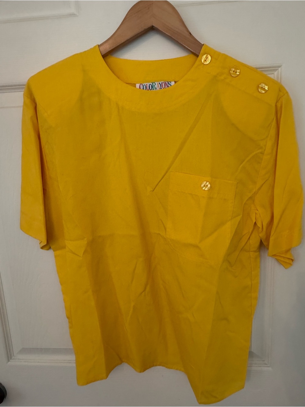 VINTAGE WOMENS COLORAYON YELLOW TOP WITH BUTTON DETAILING-LAYERS EASILY 😍SZ XL